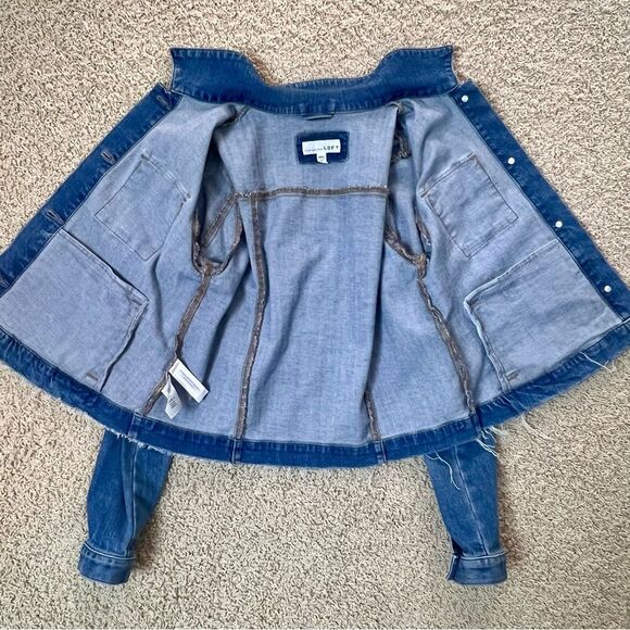 LOFT Cropped Denim Jean Jacket Raw Hem Blue Size Small - Picture 8 of 8